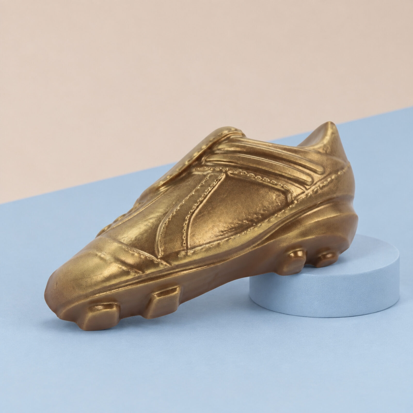 A solid Belgian milk chocolate football boot, expertly crafted with detailed moulded features for a realistic finish. A fantastic chocolate gift for football fans of all ages.